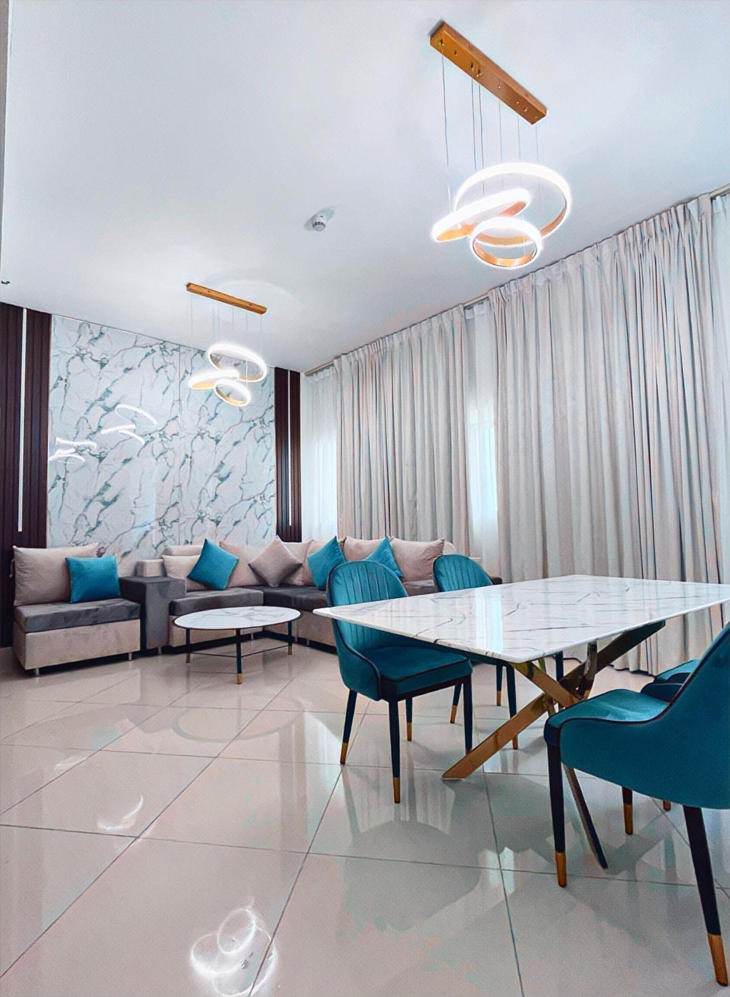 Jewellery Homes In Amwaj 4 With Direct Beach Access 두바이 외부 사진